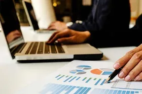 فیلترینگ معیشت ۹ میلیون نفر را به خطر انداخته و ۱۵۰ هزار میلیارد تومان به کسب&zwnj;وکار&zwnj;های آنلاین زیان زده