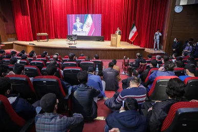 نشست دانشجو، مبارزه، خدمت