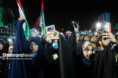 اجتماع مردمی «این المنتقم» در میدان فلسطین مشهد