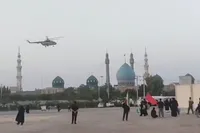 ویدئو | لحظه فرود بالگرد حامل پیکر رهبر شهید در مسجد جمکران