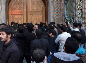 هیچ تجمع و اعتراضی برای بستن درب&zwnj;های حرم مطهر قابل قبول نیست
