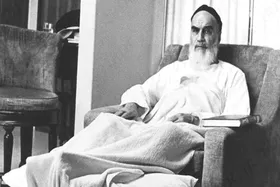 تضادی باشکوه | پیوند سیاست و عرفان در غزلیات روح&zwnj;الله خمینی