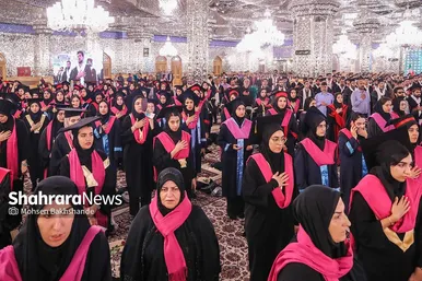 عکس‌هایی از مراسم دانش‌آموختگی دانشجویان علوم پزشکی سراسر کشور در حرم امام‌رضا(ع)