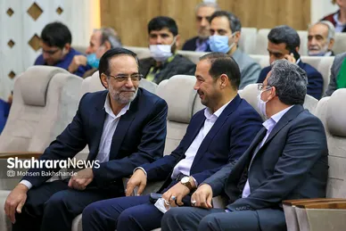 نشست صمیمی شهردار مشهد با جامعه قرآنی