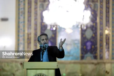 مراسم وداع با پیکر شهید حجت‌الاسلام محمد اصلانی در حرم مطهر رضوی