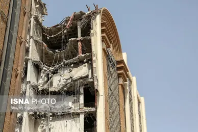 ششمین روز آواربرداری ساختمان متروپل آبادان
