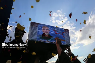 تشییع پیکر مطهر ۵ شهید مدافع حرم در مشهد