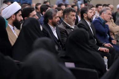 دیدار جمعی از شاعران و اهالی فرهنگ و ادب فارسی با رهبر انقلاب