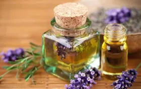 آیا عطر، ادکلن و بخور روزه را باطل می&zwnj;کنند؟ + نظر مراجع