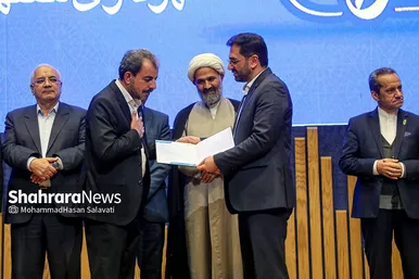 آیین تقدیر از خدمتگزاران اربعین حسینی و دهه آخر صفر شهرداری مشهد