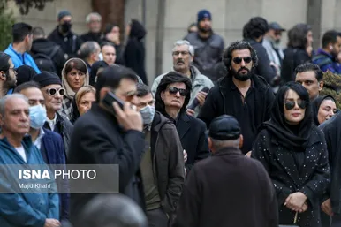 حضور هنرمندان در مراسم تشییع پیکر بیتا فرهی