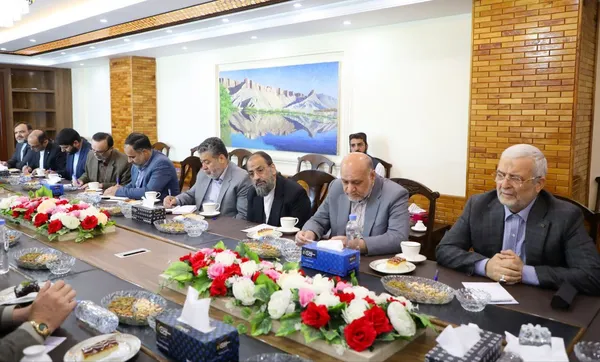 ملا برادر با هیئت دیپلماتیک ایران در کابل دیدار کرد