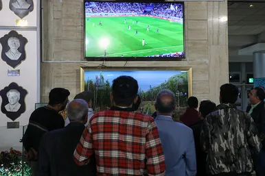 تماشای سومین بازی ایران در جام جهانی ۲۰۲۲