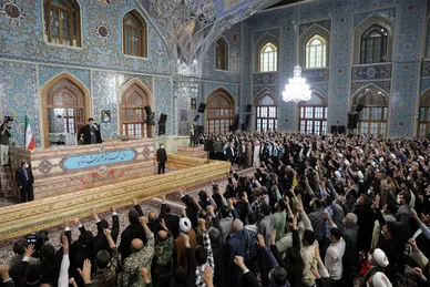 حضور و سخنرانی رهبر انقلاب در اجتماع زائران و مجاوران حرم مطهر رضوی