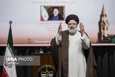 رئیسی به آرامگاه اقبال لاهوری رفت