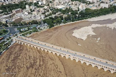 جاری شدن آب در زاینده رود