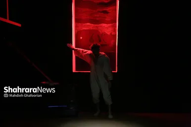 نمایش «هنوز نمرده» در گلشهر