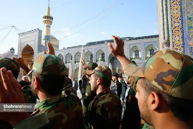 گزارش تصویری | بزرگداشت مقام سرباز در حرم مطهر رضوی