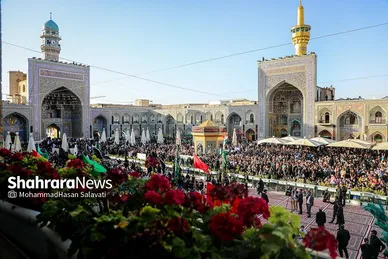 آئین اذن عزای حسینی و تعویض پرچم گنبد حرم مطهر رضوی
