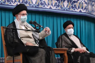 مراسم تنفیذ حکم سیزدهمین دوره ریاست جمهوری اسلامی ایران‌