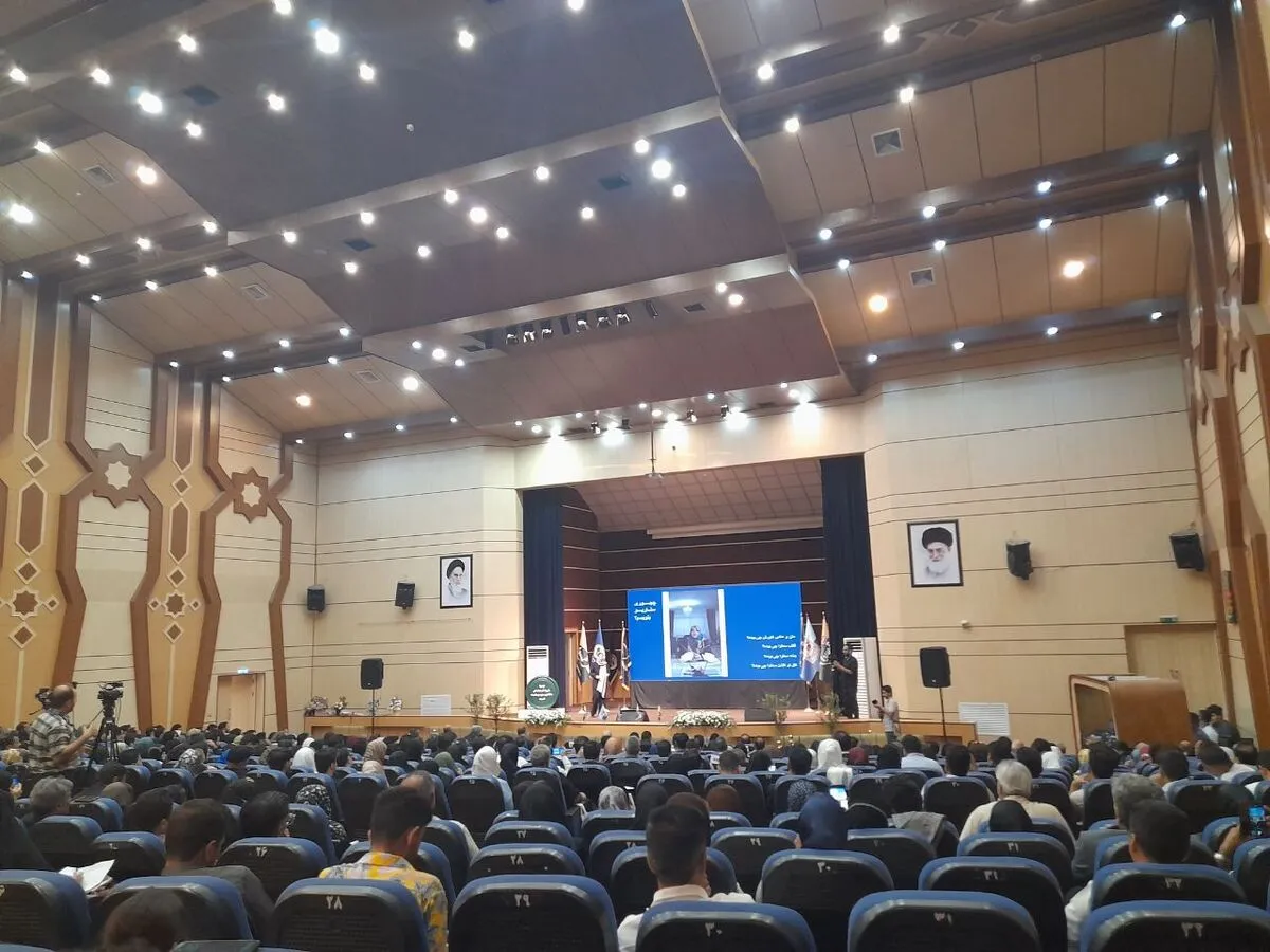 آزادی ۵۰ زندانی زن جرائم مالی، به‌ همت خیرین و آستان قدس رضوی