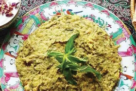 &laquo;یخنی لوبیا&raquo; یکی از خوشمزه&zwnj;ترین غذا&zwnj;های محلی اصفهان است+ طرز تهیه