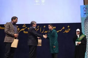 آیین تقدیر از موکب&lrm;داران مشهدی دهه آخر صفر برگزار شد | باغگلی: تشکل&zwnj;های مردمی، میدان&lrm;دار پذیرایی از زائران بودند