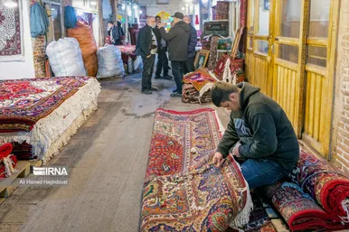 رفوگری و پرداخت قالی هنری فراموش شده