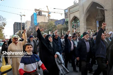 راهپیمایی اصناف، بازاریان و نمازگزاران پس از نماز جمعه مشهد