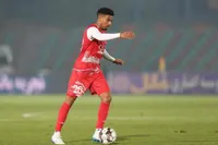 پرسپولیس دفاع جذب می‌کند