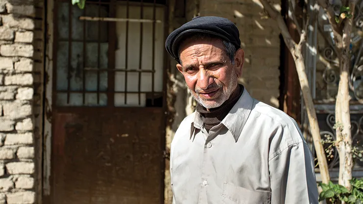 غم را به دلم راه نمی‌دهم