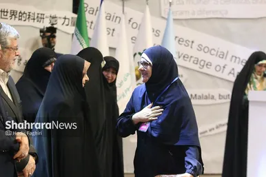 اختتامیه جشنواره بین المللی رسانه خورشید در مشهد