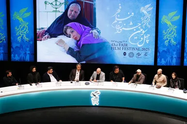 گزارش تصویری | فتوکال و نشست خبری فیلم «آبستن» در جشنواره فیلم فجر ۱۴۰۳