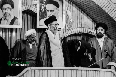 گزارش تصویری | تصاویری از سخنرانی رهبر شهید انقلاب در سالگرد رحلت امام خمینی از سال ۶۹ تا ۷۸