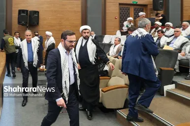 گزارش تصویری | بدرقه پیکر شهید گمنام دفاع مقدس در همایش سالیانه بسیجیان در مشهد