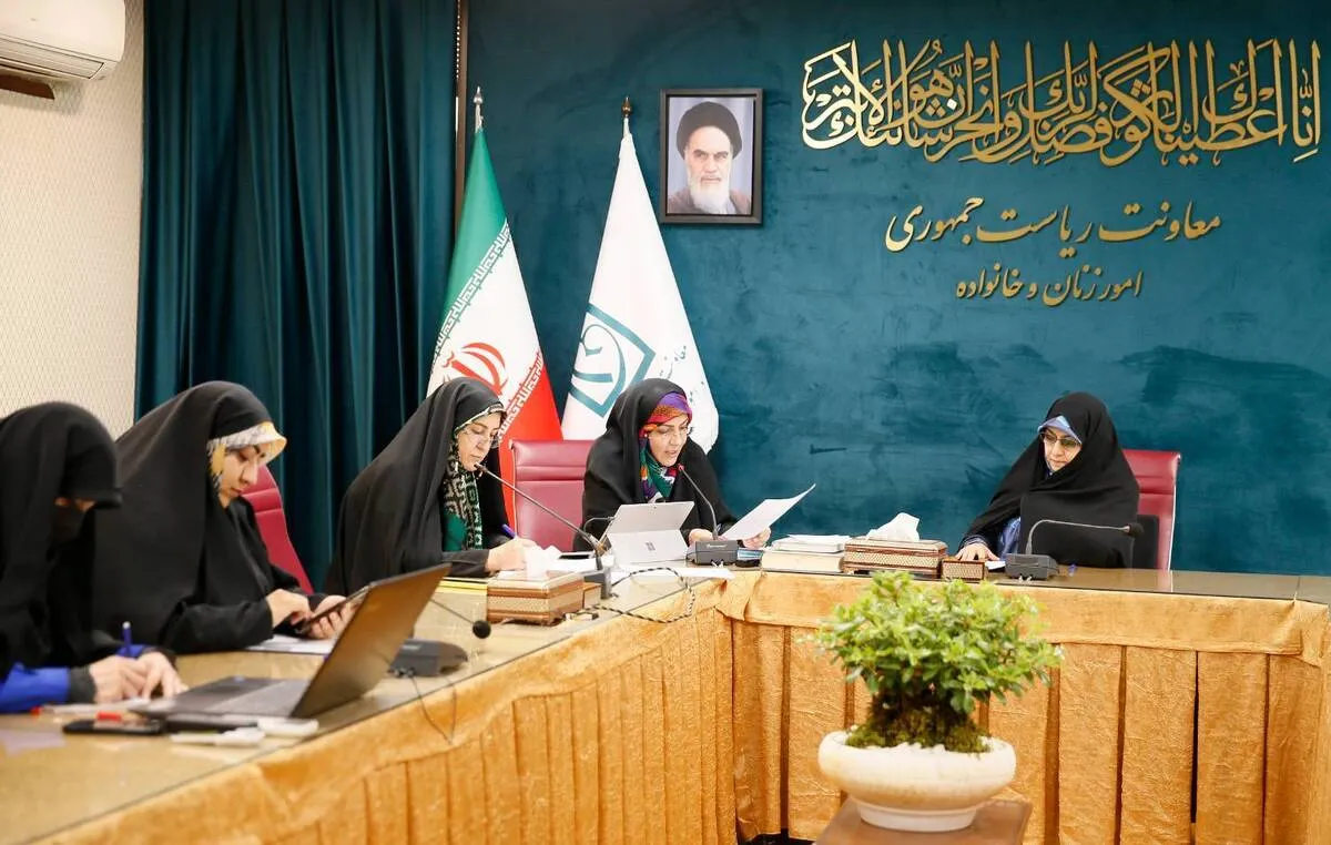 انتقاد انسیه خزعلی از سیاه‌نمایی مجامع غربی علیه جایگاه زنان| راه‌اندازی اطلس جامع زنان و خانواده در آینده