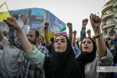 گزارش تصویری| تجمع دانشجویی مردمی در میدان انقلاب تهران (یک تیر ۱۴۰۴)
