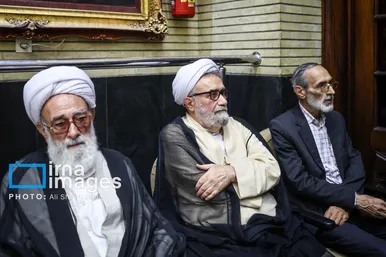 گزارش تصویری | مراسم ختم «احمد ناطق نوری»