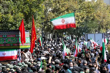 راهپیمایی مردم مشهد در محکومیت اغتشاشات اخیر و تشییع شهدای مدافع امنیت