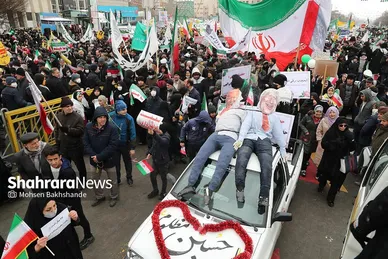 گزارش تصویری حضور باشکوه مردم مشهد در راهپیمایی ۲۲ بهمن