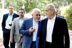 حمایت دوباره ظریف از پزشکیان؛ &laquo;هرجا که باشم از پزشکیان و دولتش پشتیبانی می&zwnj;کنم&raquo;