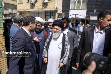 گزارش تصویری | آیین نواخته شدن زنگ نماز اول مهر