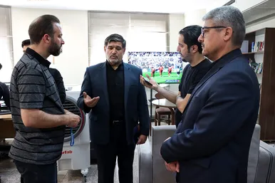 حضور مخاطبان و مسئولان در روزنامه شهرآرا به مناسبت روز خبرنگار