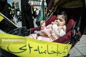 تجمع متفاوت کودکان مشهدی در  چهلمین روز شهادت دانش آموزان میناب| سربازان کالسکه سوار به میدان آمدند