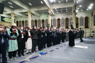 دیدار شاعران و اساتید ادبیات فارسی با رهبر انقلاب