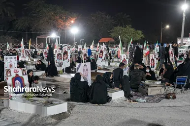 گزارش تصویری | گلزار شهدای میناب در آخرین جمعه ماه فروردین