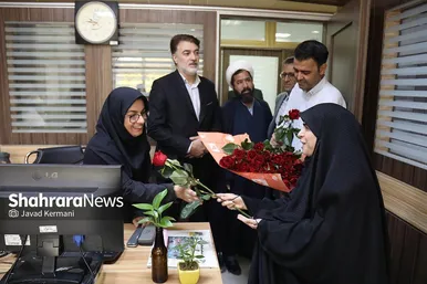 بازدید جمعی از مسئولین شهری و استانی مشهدمقدس از موسسه فرهنگی شهرآرا (۴) (۱۷ مرداد ۱۴۰۳)