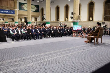 عکس‌هایی از دیدار مدال‌آوران ورزشی و علمی با رهبر انقلاب (۲۸ مهرماه ۱۴۰۴)