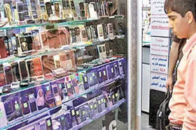 روایتی از دردسر&zwnj;های والدین در سال تحصیلی جدید برای خرید تلفن همراه