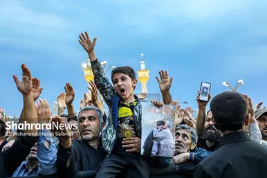 تصاویری از استقبال و تشییع پیکر رئیس جمهور رئیسی و شهدای خدمت در مشهد